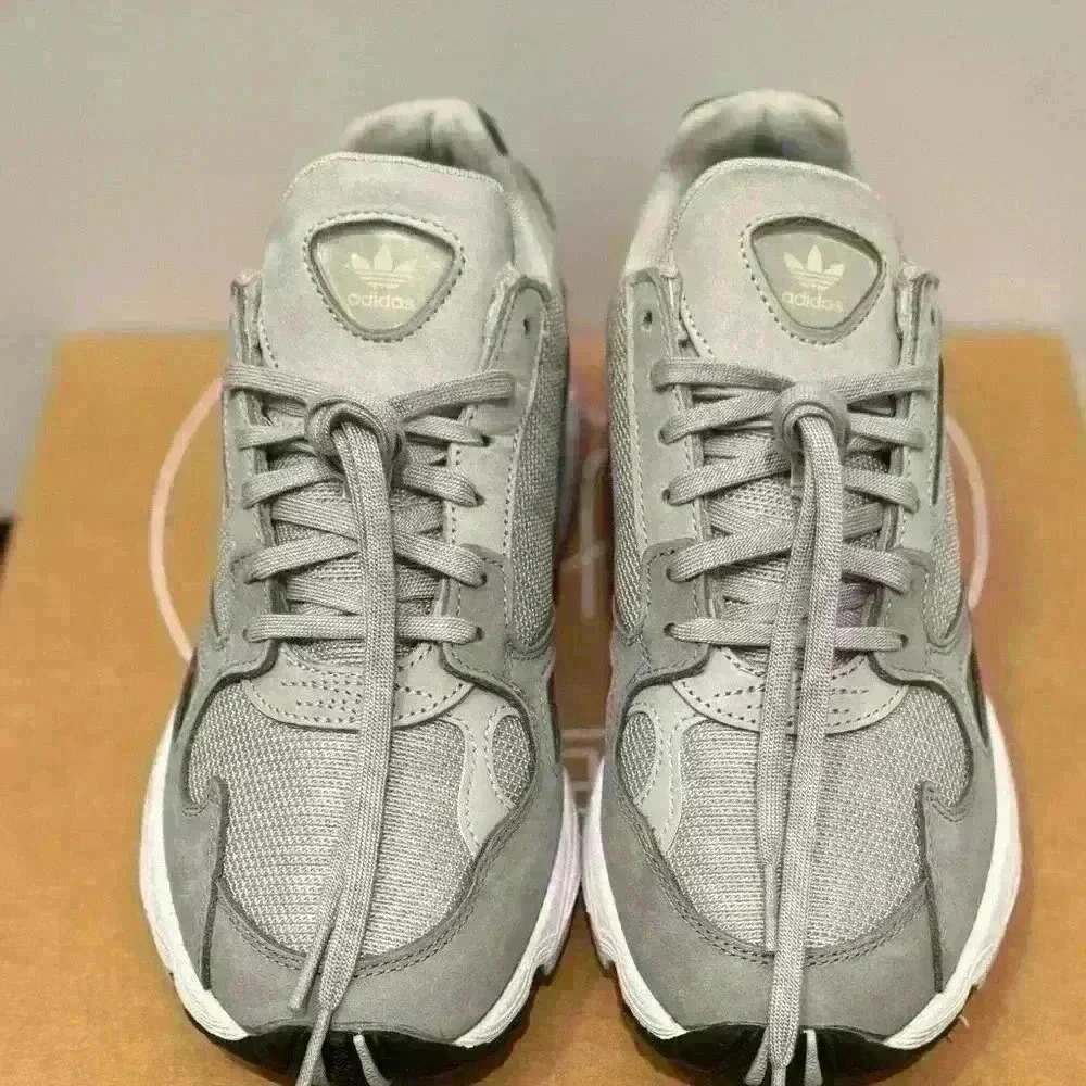 Adidas FALCON - Picture 8 of 9